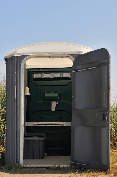 Best Porta potty rental near me  in Benton, KY
